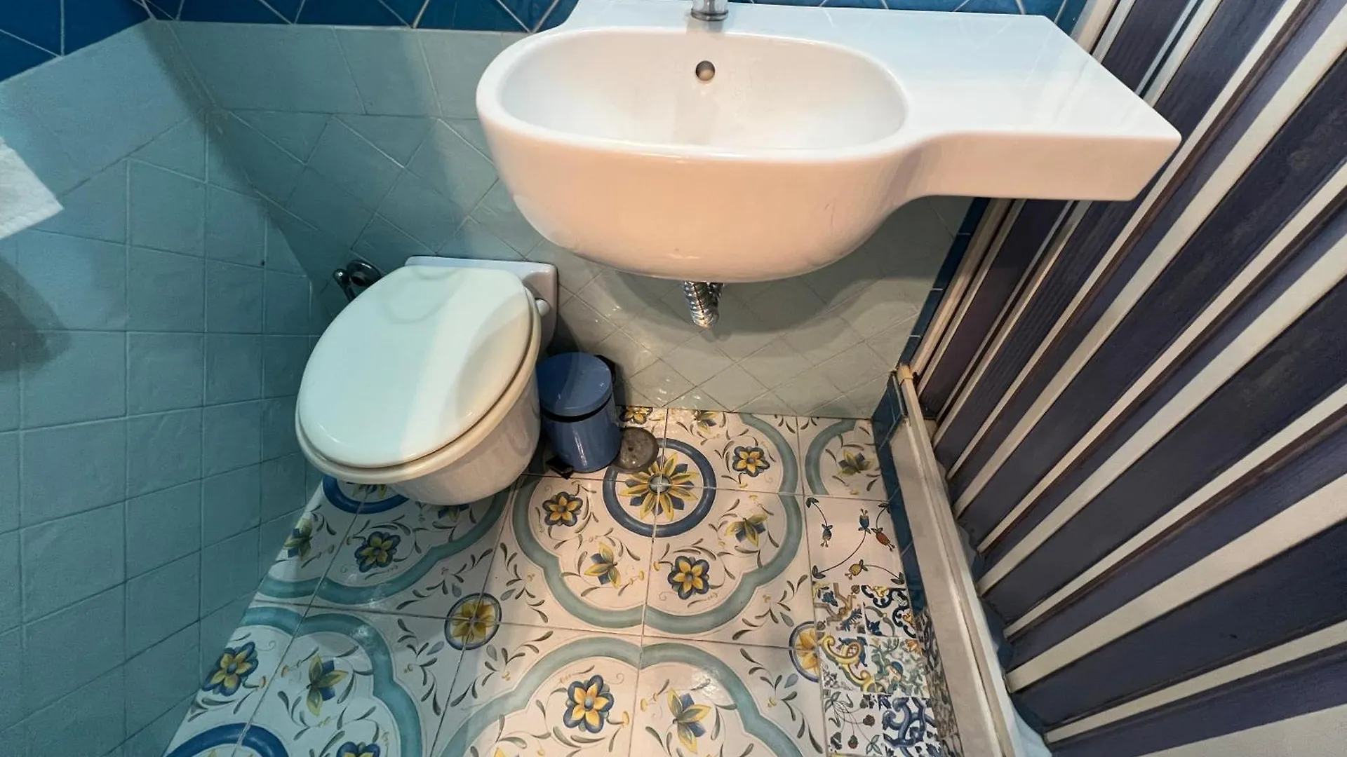 B&B Rosy Naples 0*,  Italy